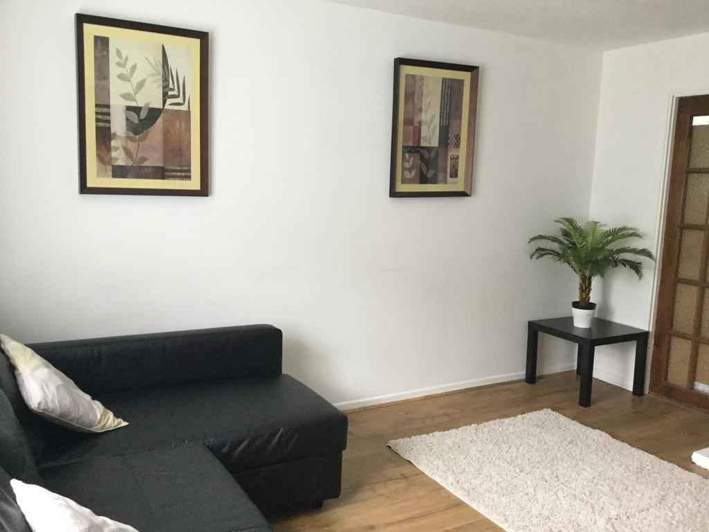 4 Bed House Next To Basildon Town Centre Villa Buitenkant foto