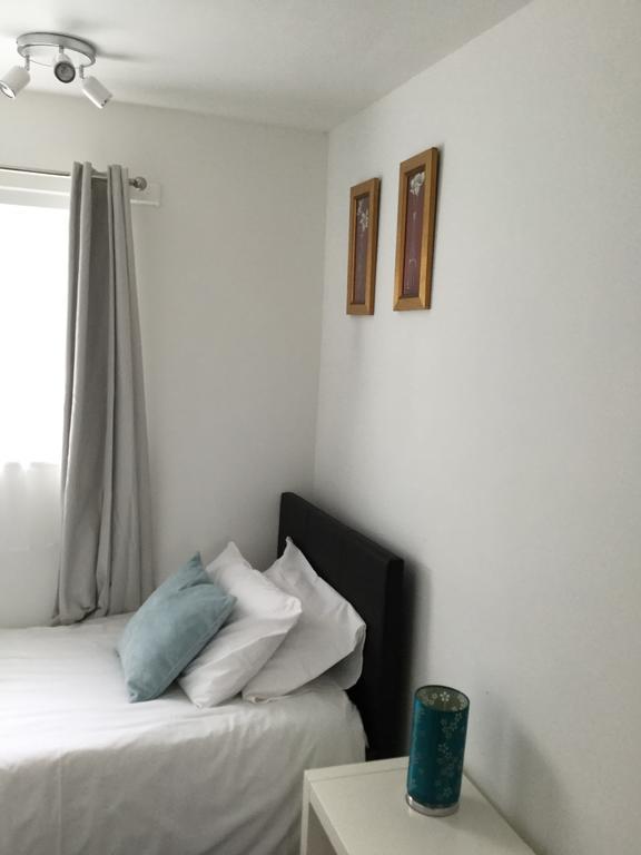 4 Bed House Next To Basildon Town Centre Villa Buitenkant foto