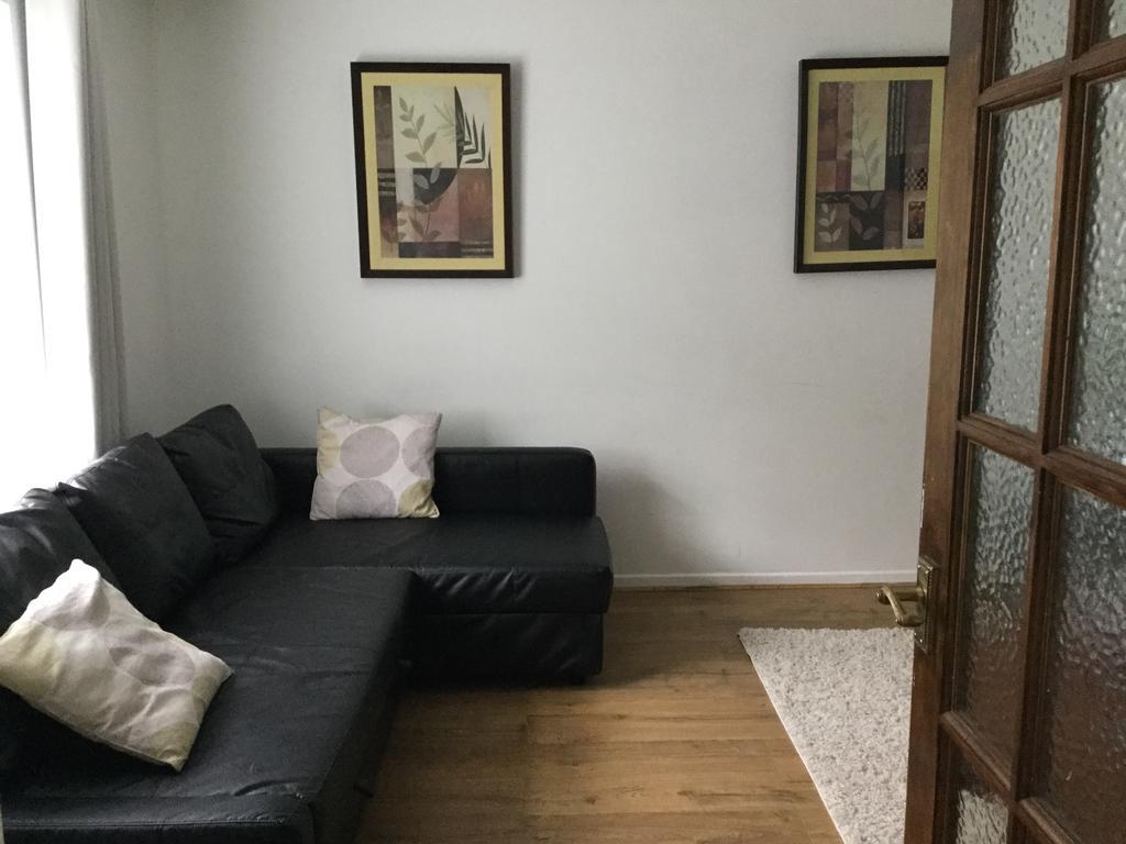 4 Bed House Next To Basildon Town Centre Villa Buitenkant foto